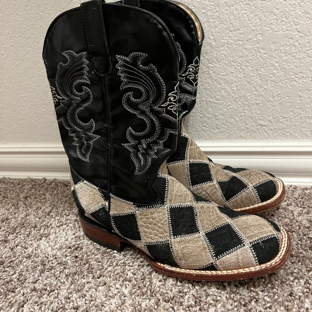 Vintage Ferrini Black and white Patchwork Cowboy woman’s Boots 6.5
